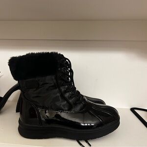 Aldo Shiny Black Winter Boots with Fur Trim